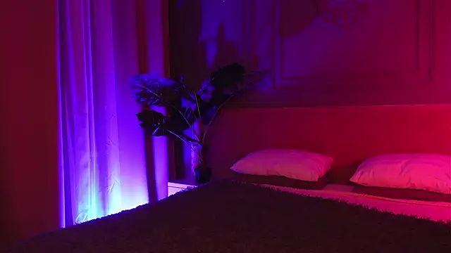 Snapshot of Liv_Fay chatting on November 26, 2025, 2:29 pm Liv Fay online show from November 26, 2025, 2:29 pm