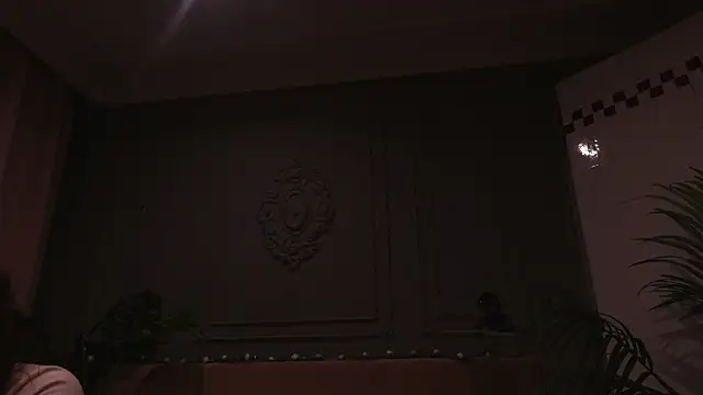 Snapshot of Liv_Fay chatting on December 18, 2025, 2:12 pm Liv Fay online show from December 18, 2025, 2:12 pm