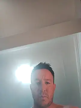 Snapshot of diveryplacer chatting on December 20, 2025, 8:27 pm diveryplacer online show from December 20, 2025, 8:27 pm