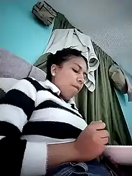 Tiphanydirty3 online show from March 21, 2025, 2:39 am