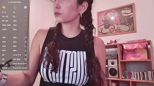 Snapshot of AndreaGomez88 chatting on November 25, 2025, 1:49 am AndreaGomez88 online show from November 25, 2025, 1:49 am