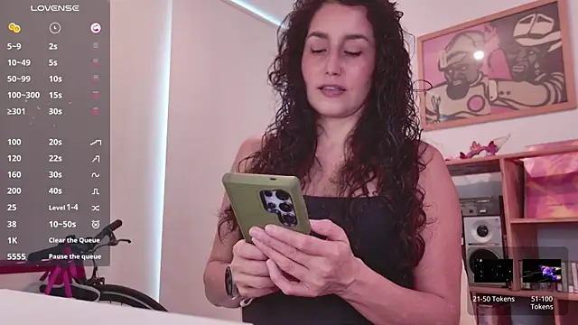 Snapshot of AndreaGomez88 chatting on November 29, 2025, 8:56 pm AndreaGomez88 online show from November 29, 2025, 8:56 pm