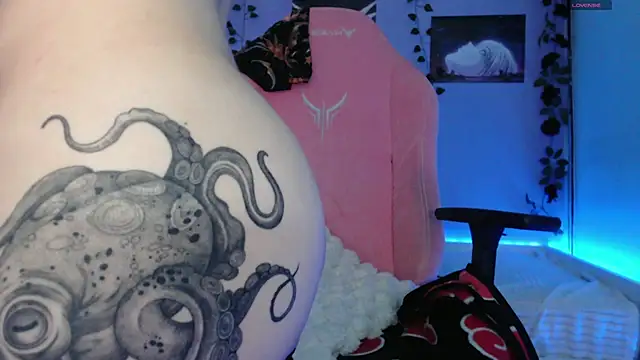 Snapshot of Scarlettsrorm chatting on February 20, 2025, 5:12 am Scarlettsrorm online show from February 20, 2025, 5:12 am