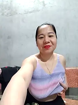Snapshot of Queen_18200 chatting on December 16, 2024, 8:09 am Queen 18200 online show from December 16, 2024, 8:09 am