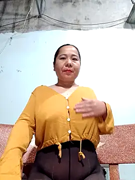 Snapshot of Queen_18200 chatting on January 18, 2026, 10:24 pm Queen 18200 online show from January 18, 2026, 10:24 pm