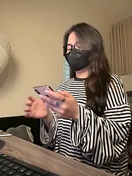 Snapshot of Jenni_nana chatting on December 22, 2025, 6:43 am Jenni nana online show from December 22, 2025, 6:43 am