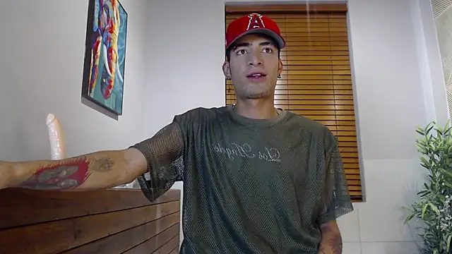 Snapshot of DrakeNeumann chatting on February 11, 2025, 2:14 am DrakeNeumann online show from February 11, 2025, 2:14 am