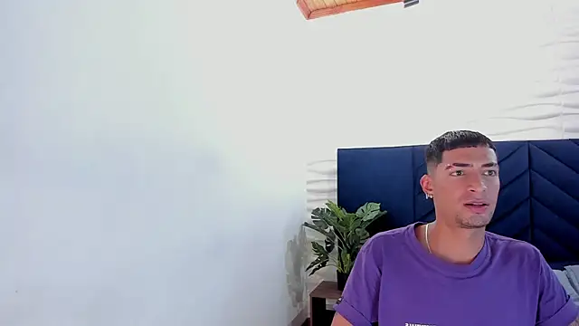 Snapshot of DrakeNeumann chatting on February 22, 2025, 3:01 am DrakeNeumann online show from February 22, 2025, 3:01 am