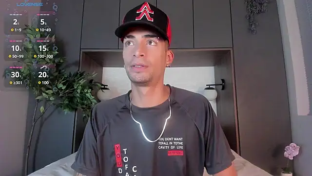 Snapshot of DrakeNeumann chatting on February 24, 2025, 5:43 am DrakeNeumann online show from February 24, 2025, 5:43 am