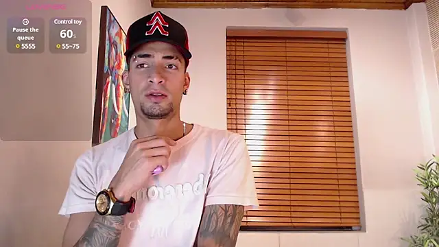 Snapshot of DrakeNeumann chatting on February 28, 2025, 3:48 am DrakeNeumann online show from February 28, 2025, 3:48 am