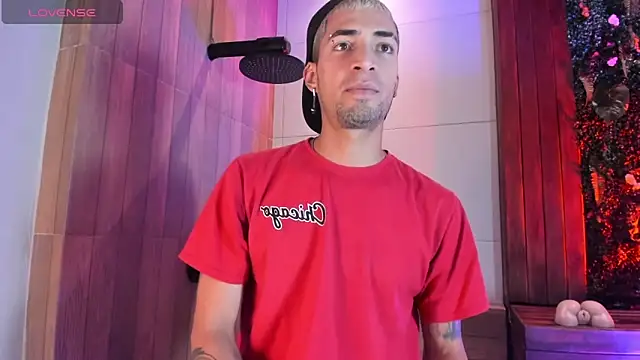 Snapshot of DrakeNeumann chatting on November 21, 2025, 4:00 am DrakeNeumann online show from November 21, 2025, 4:00 am