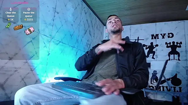 Snapshot of DrakeNeumann chatting on December 19, 2025, 3:46 am DrakeNeumann online show from December 19, 2025, 3:46 am