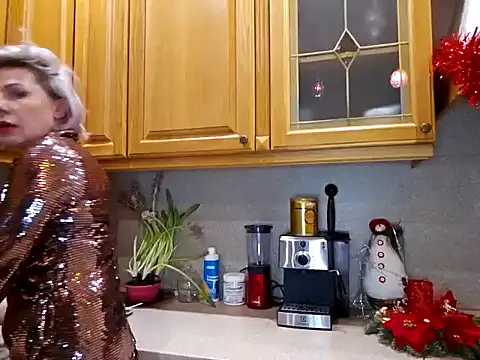 Snapshot of Lolly_Polina chatting on January 11, 2025, 1:01 pm Lolly Polina online show from January 11, 2025, 1:01 pm