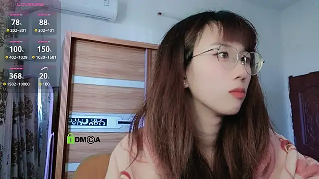 Lili 666 online show from December 17, 2024, 2:23 am