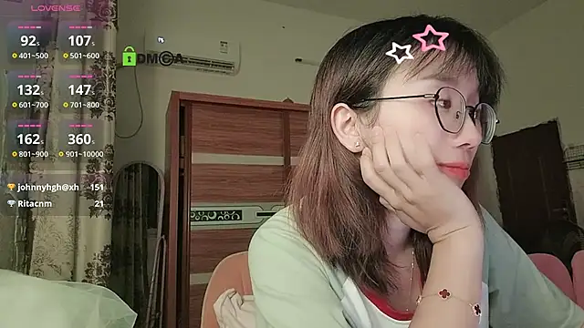 Lili 666 online show from October 12, 2025, 4:39 pm