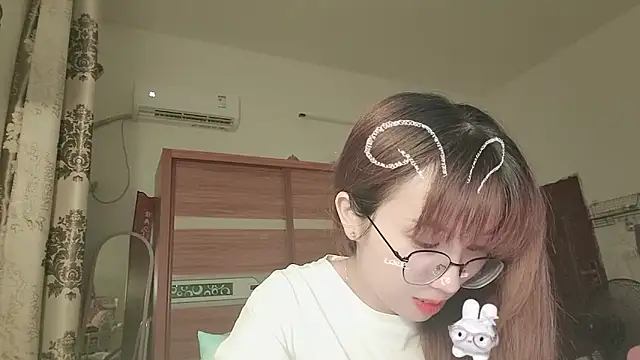 Lili 666 online show from May 21, 2026, 3:41 pm