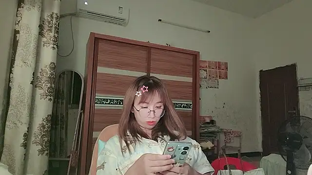 Lili 666 online show from July 12, 2026, 5:26 pm