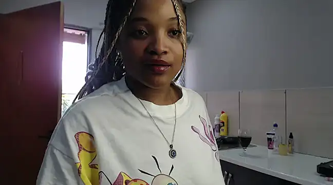 CREAMYCUPCAKExxx online show from December 16, 2024, 3:43 pm