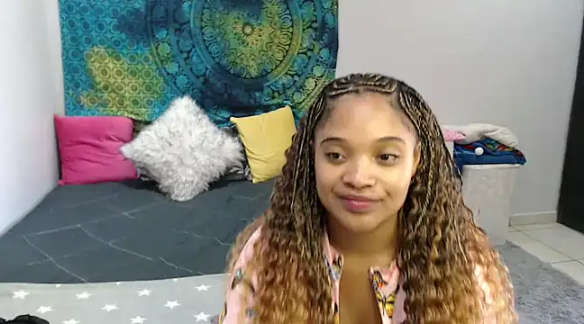 CREAMYCUPCAKExxx online show from January 26, 2025, 11:39 am