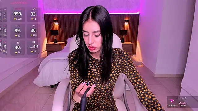 karlaa james online show from November 5, 2025, 10:59 am