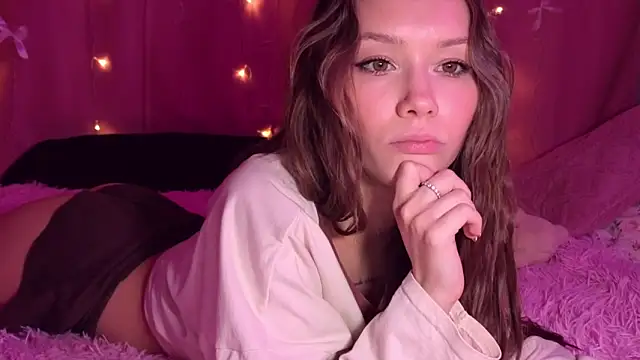 KateVon online show from March 16, 2026, 3:38 pm