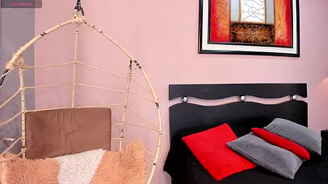 Miranda doll  online show from November 15, 2025, 12:23 pm