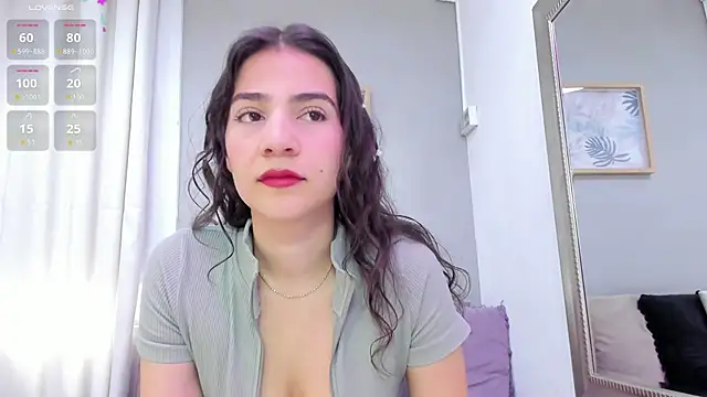 Snapshot of Miranda_doll_ chatting on March 12, 2026, 12:11 pm Miranda doll online show from March 12, 2026, 12:11 pm