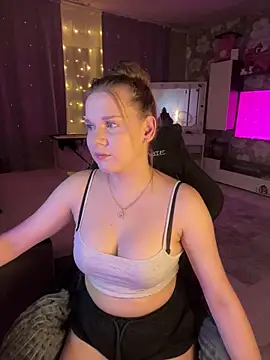 Snapshot of Lexi_noah chatting on December 21, 2025, 9:11 pm Lexi noah online show from December 21, 2025, 9:11 pm