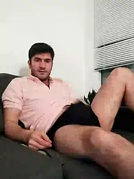 Snapshot of Analcholic chatting on February 4, 2025, 5:23 pm Analcholic online show from February 4, 2025, 5:23 pm