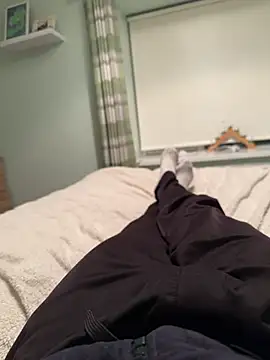 boholad8 online show from December 9, 2024, 6:03 pm