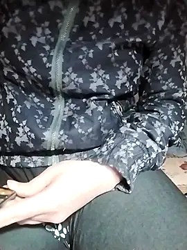 ngoclothingoc9en online show from March 18, 2025, 10:57 am