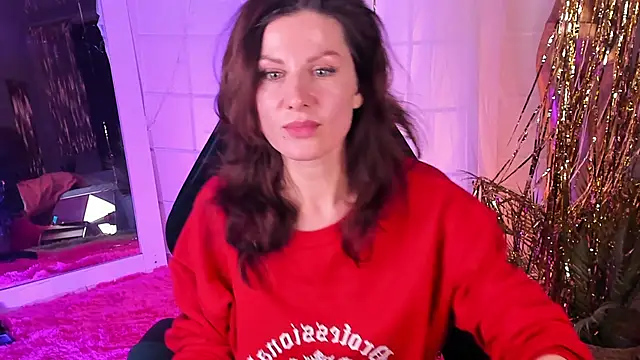 April o Nill online show from December 22, 2025, 5:21 pm