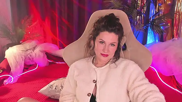 April o Nill online show from February 10, 2026, 5:28 pm