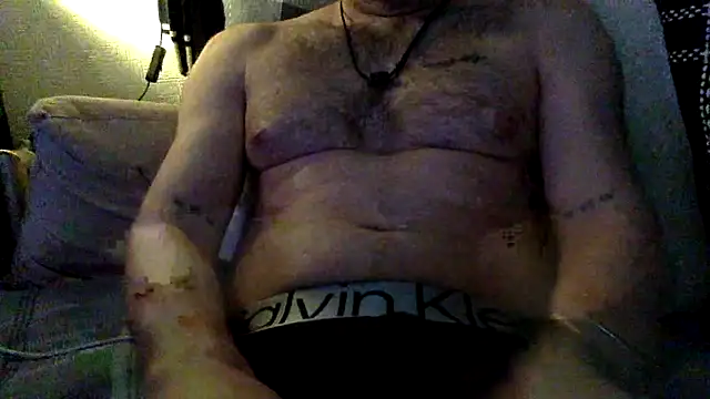 Snapshot of Stardrew123 chatting on April 11, 2026, 9:41 pm Stardrew123 online show from April 11, 2026, 9:41 pm