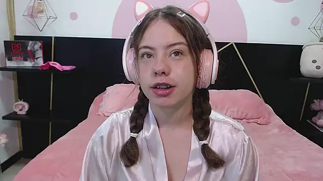 DanniAbbey online show from March 18, 2025, 2:59 pm