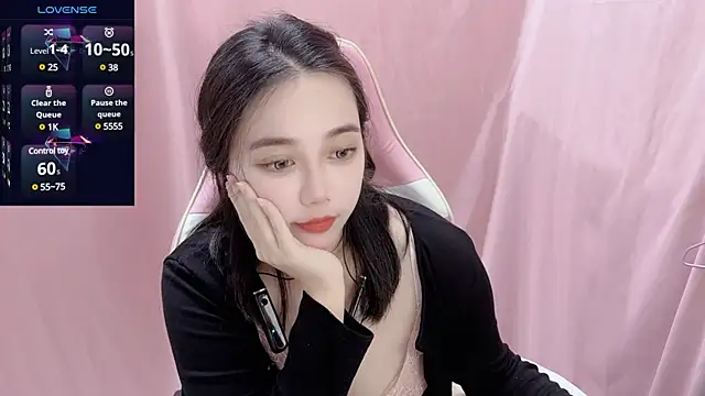 Snapshot of Cat1314 chatting on February 21, 2025, 12:17 pm Cat1314 online show from February 21, 2025, 12:17 pm