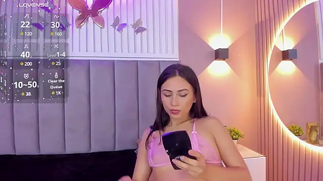 Snapshot of diosa_cristal chatting on February 1, 2025, 6:54 am diosa cristal online show from February 1, 2025, 6:54 am