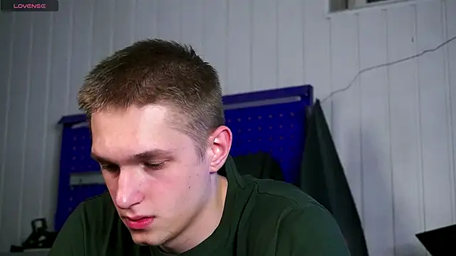 Snapshot of dustyn_fox chatting on November 8, 2025, 3:01 pm dustyn fox online show from November 8, 2025, 3:01 pm