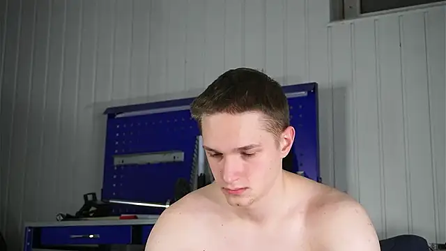 Snapshot of dustyn_fox chatting on February 16, 2026, 4:03 pm dustyn fox online show from February 16, 2026, 4:03 pm