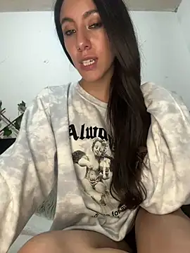 FrancellyHot online show from December 12, 2024, 6:36 am