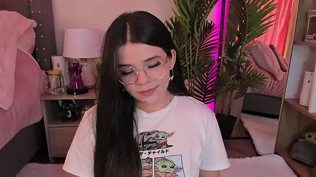 Snapshot of cammiefoalss chatting on March 7, 2025, 3:39 pm cammiefoalss online show from March 7, 2025, 3:39 pm