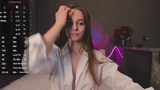 JudyAngil online show from March 13, 2025, 5:43 am