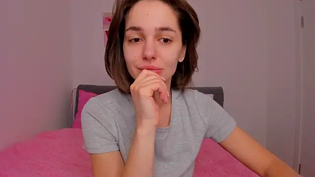 JudyAngil online show from April 3, 2026, 5:27 am