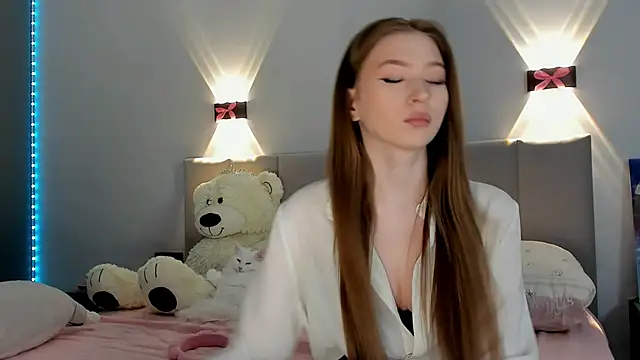 Snapshot of diana_nier chatting on February 17, 2025, 10:36 pm diana nier online show from February 17, 2025, 10:36 pm