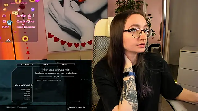 ShiroHeby online show from February 15, 2025, 5:17 pm