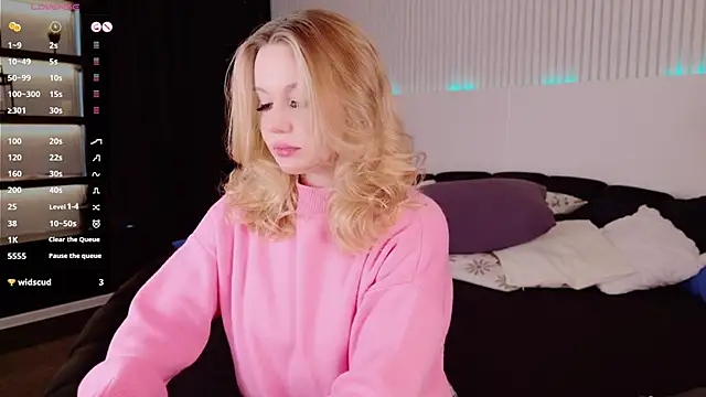 AliceMorr online show from December 14, 2024, 8:34 am