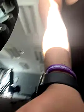 ThicBunz online show from October 16, 2025, 2:29 pm