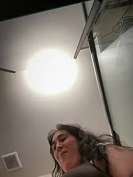 ThicBunz online show from April 2, 2026, 11:13 pm