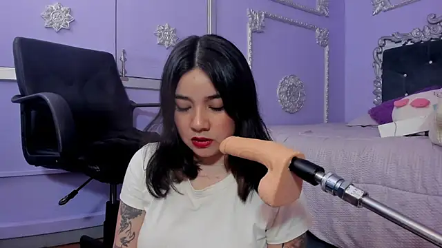 Snapshot of JeyLee chatting on November 24, 2025, 12:38 pm JeyLee online show from November 24, 2025, 12:38 pm