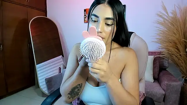 Snapshot of Alheli_16 chatting on January 7, 2026, 11:56 am Alheli 16 online show from January 7, 2026, 11:56 am